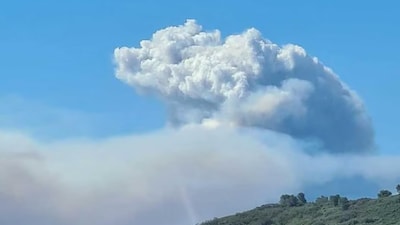 Zeldzame ‘hittewolk’ voor het eerst gezien in België boven enorme natuurbrand in Hoge Venen