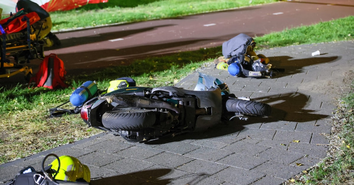 Twee gewonden nadat gestolen brommer onderuit gaat in Beverwijk: bestuurder aangehouden