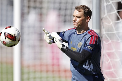 Manuel Neuer (40) begint nu écht aan zijn laatste seizoen bij Bayern München: ‘85 procent van mij wilde al stoppen’