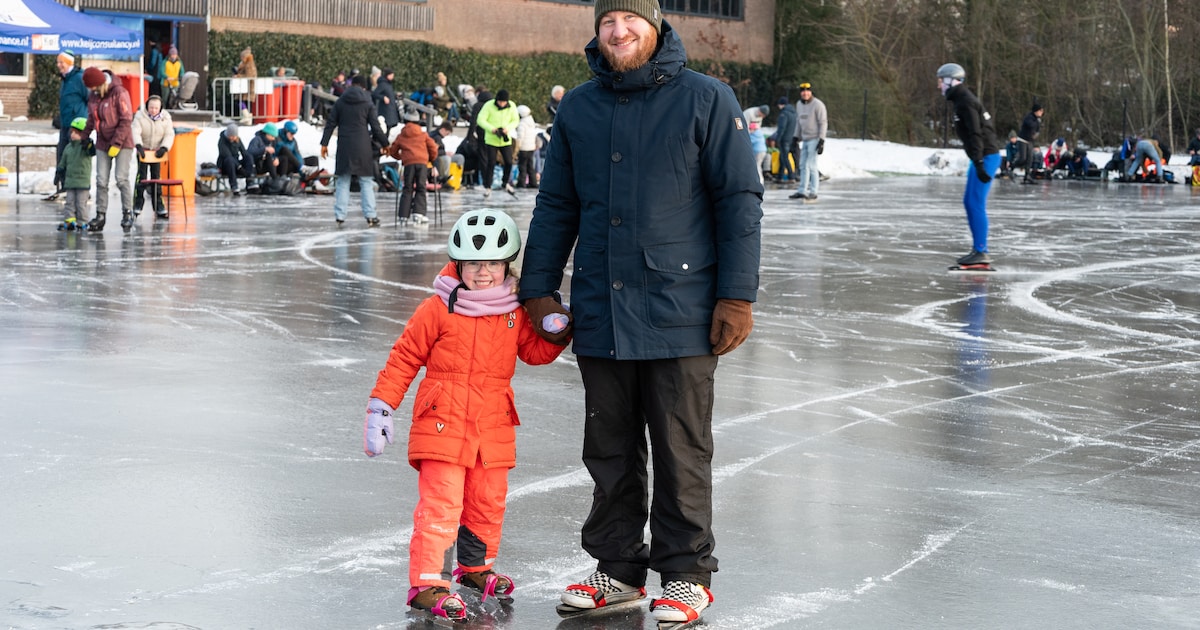 Het was spannend: het vroor minder hard dan gedacht, maar na hele nacht sproeien kan Amersfoort tóch