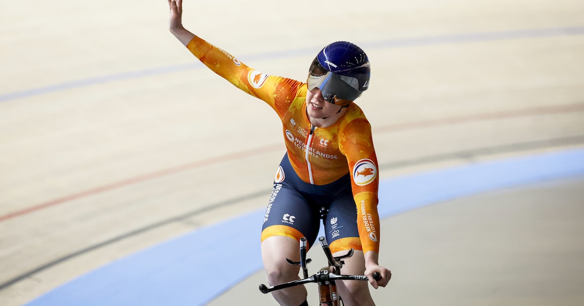 Hetty van de Wouw snelt in wereldrecord naar goud op kilometer tijdrit bij EK baanwielrennen