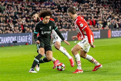 PSV vermoedelijk met dezelfde elf tegen Liverpool, Arne Slot voert enkele wijzigingen door