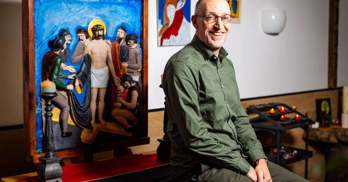 Buurtpastor Peter schenkt koffie aan daklozen en bidt met verwarde mensen: ‘Je kunt altijd iets bete