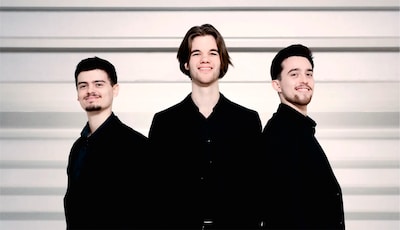 Kana Trio treedt op in Amphion Theater in Doetinchem