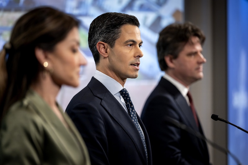 Party leaders Rob Jetten (D66), Henri Bontenbal (CDA) and Dilan Yesilgöz (VVD) during the presentation of their coalition agreement.