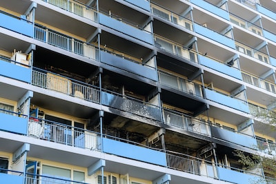 Nieuwe woningen voor vier gedupeerde gezinnen in Bergen op Zoom: terug naar de flat is geen optie