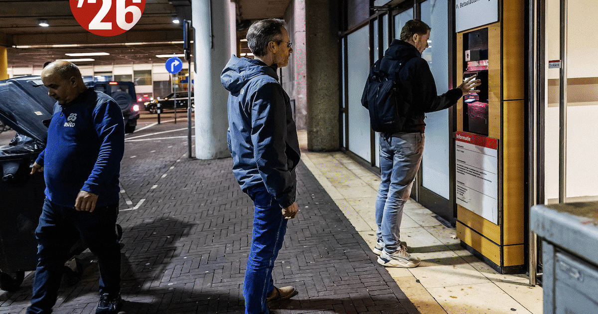 Junks. Dealers. Afval. Urine. Bewoners stationsgebied in Utrecht zijn overlast zat: hoe wordt het er