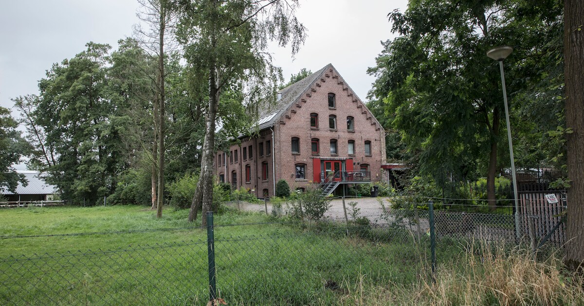 Potentiële kopers staan in rij voor uniek pand in Griendtsveen met bewogen verleden | Horst aan de M