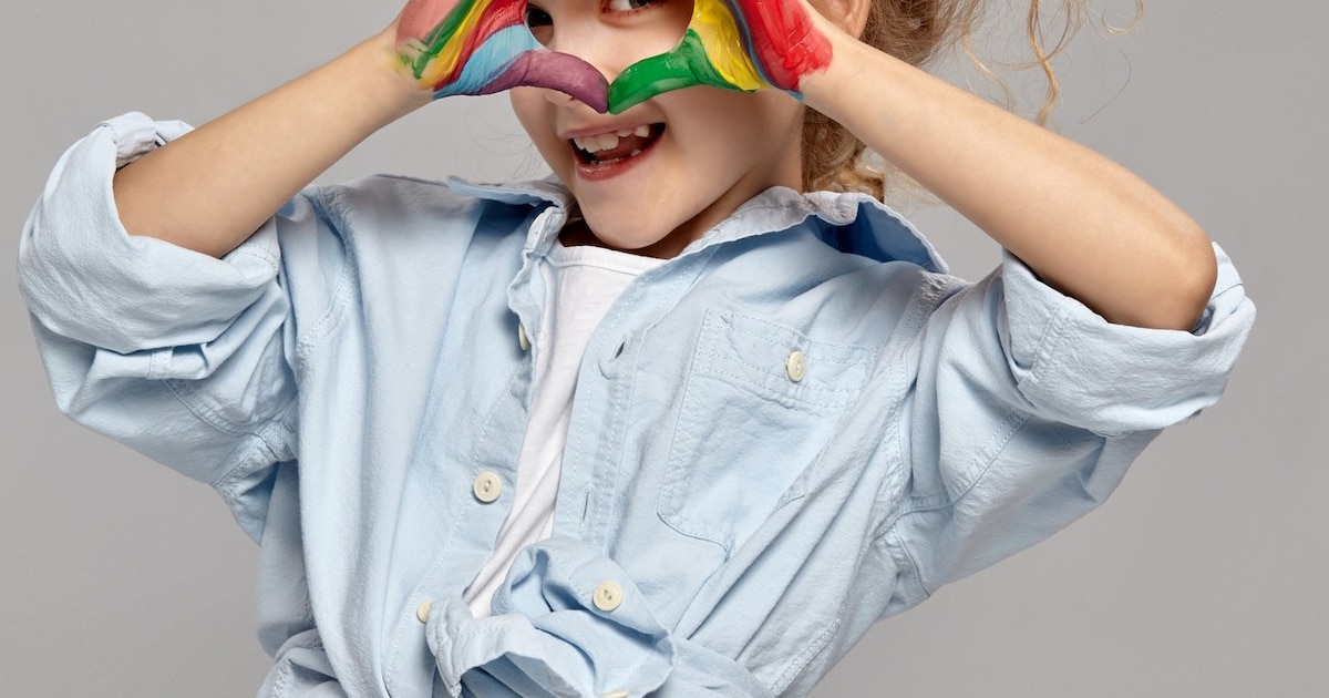 Regenboogweek: kleding pimpen in Bibliotheek Borger