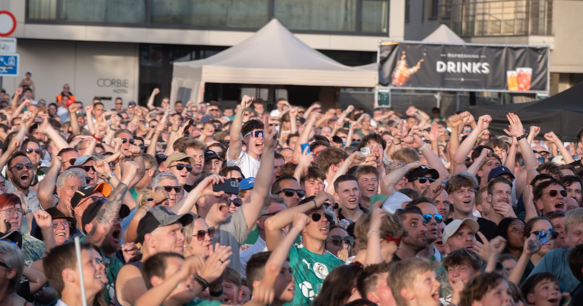 Supporters gaan uit de bol: Lommel SK promoveert na 23 jaar opnieuw naar de Jupiler Pro League