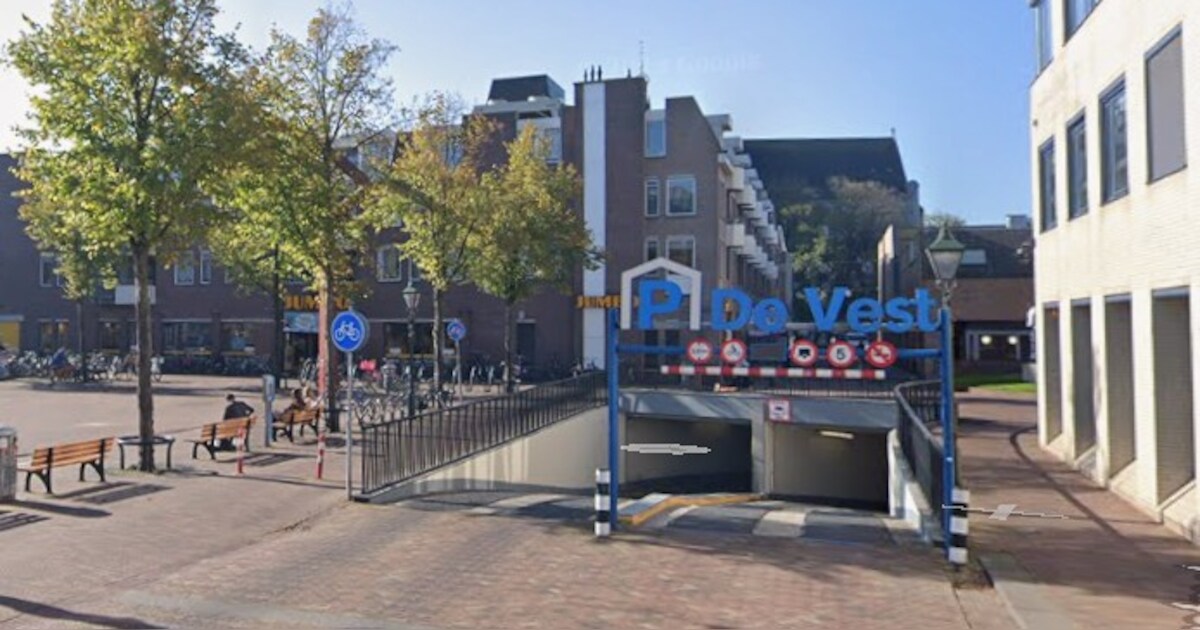 Mindervaliden en elektrische auto’s kunnen blijven parkeren bij De Vest tijdens renovatie