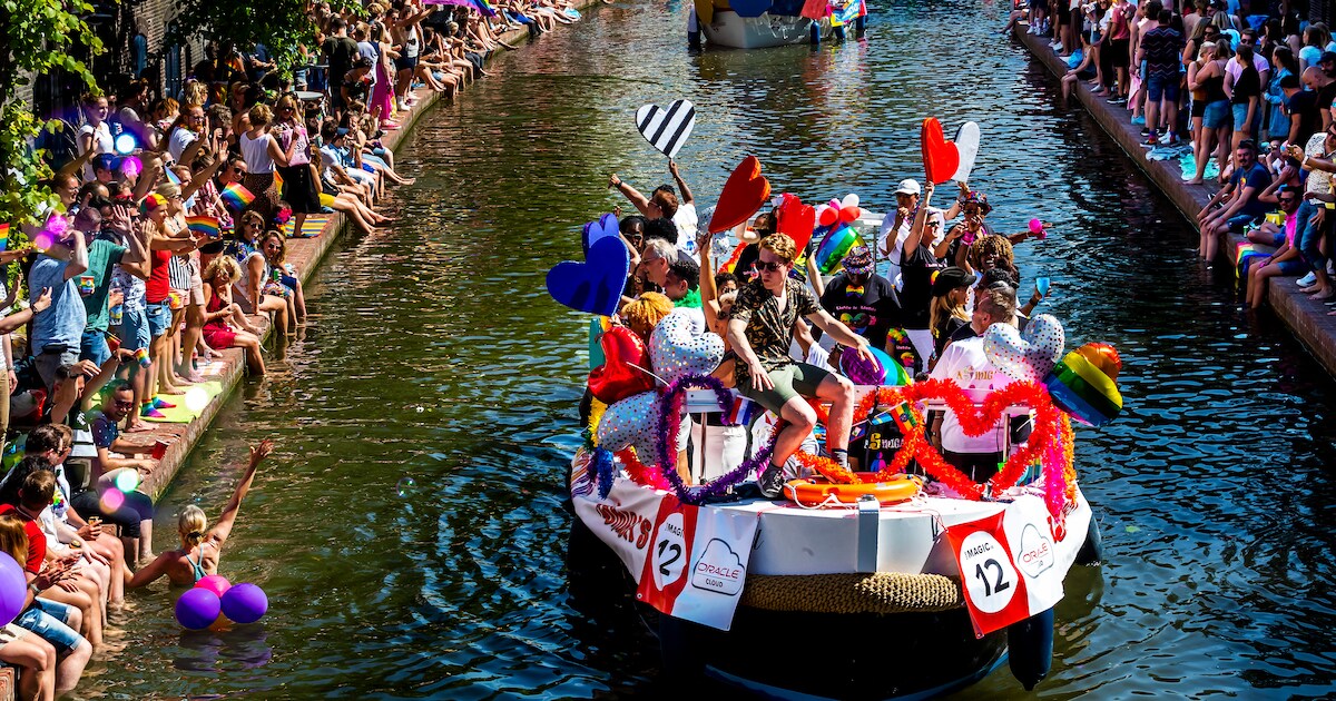 Dit is het thema van de COC-boot tijdens de Utrechtse Pride dit jaar ...