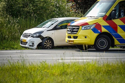 Schade aan auto na eenzijdig ongeval op Den Elterweg in Zutphen