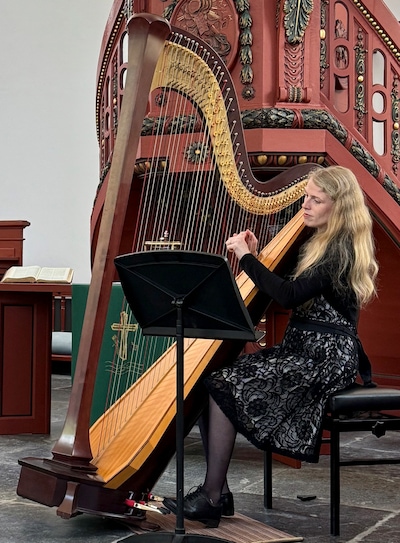 Lunchpauzeconcert met harpiste Sophie van Dijk in Oude Kerk in Zoetermeer
