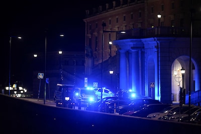Gewapende man neergeschoten bij koninklijk paleis in Stockholm