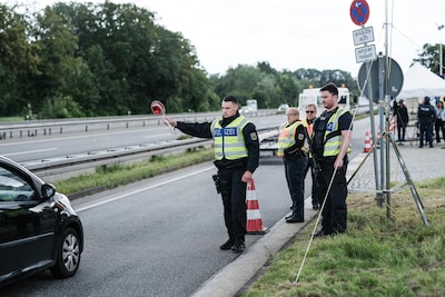 Duitse grenscontroles gaan langer door: ook na september nog filerijden rond de Duitse grens