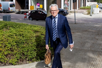 Rechtszaak over masturberen is een martelgang geworden voor ex-burgemeester Koen Schuiling