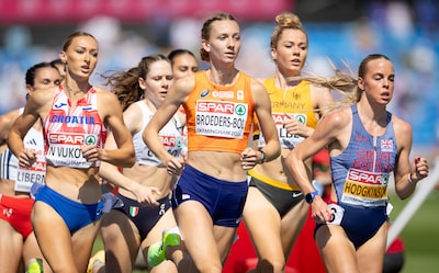 Eerste grote finale op 800 meter voor Broeders-Bol: ‘Iedereen ziet Femke voorin, dus mensen verwachten weer meer’