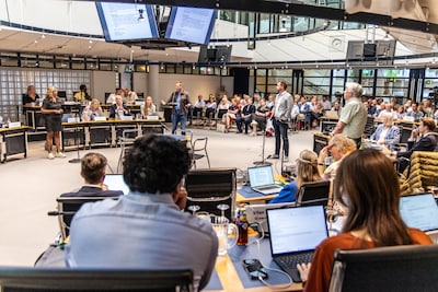Deel van politiek Apeldoorn heeft moeite met uitsluiten FvD (en dit zegt een deskundige er over)