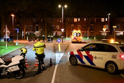 Politie deelt beelden van auto die doorreed na botsing met scooter in Nieuwegein