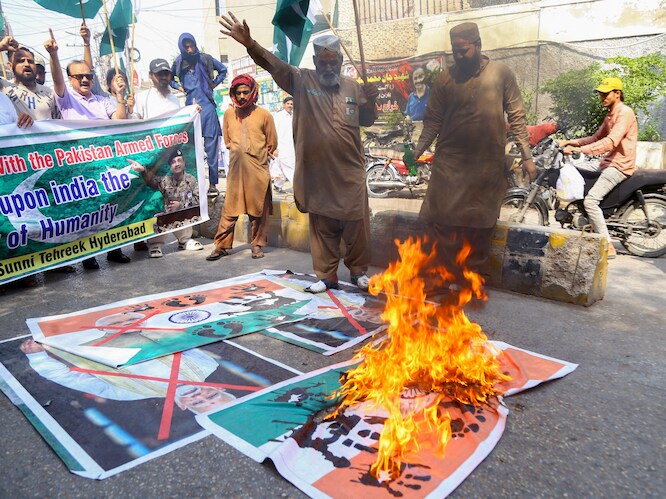 Dodental in Pakistan loopt op na aanval India, Trump roept buurlanden op te stoppen