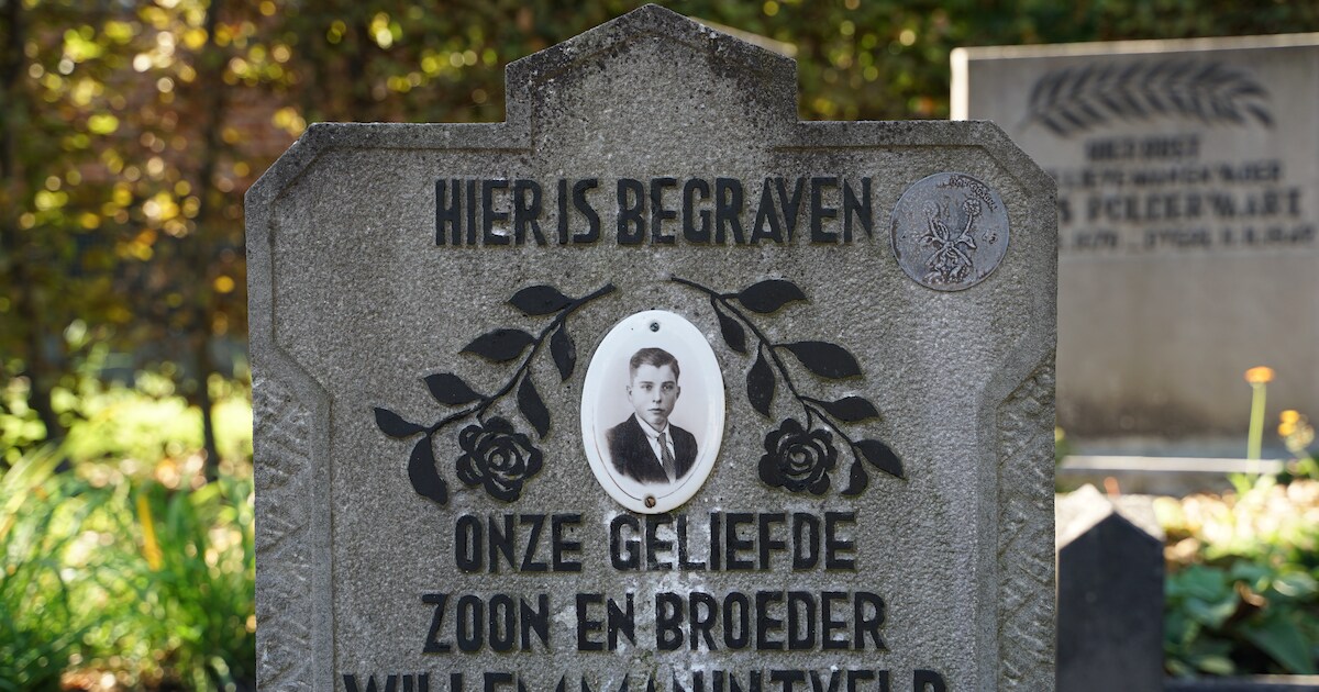 Rondleiding op begraafplaats Rockanje tijdens dodenherdenking | Voorne aan Zee