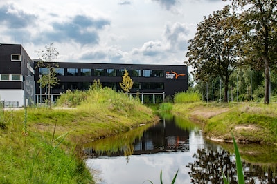 Tijdelijke extra lokalen voor het Frencken moeten loting voorkomen: ‘We zijn er hartstikke blij mee’