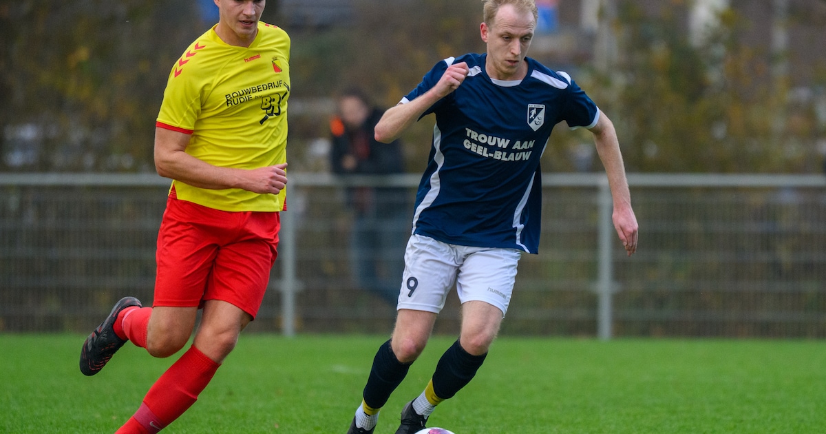Bas Geluk vorig seizoen topscorer, nu staat de vleugelspits droog: ‘Ik maak mij niet druk’