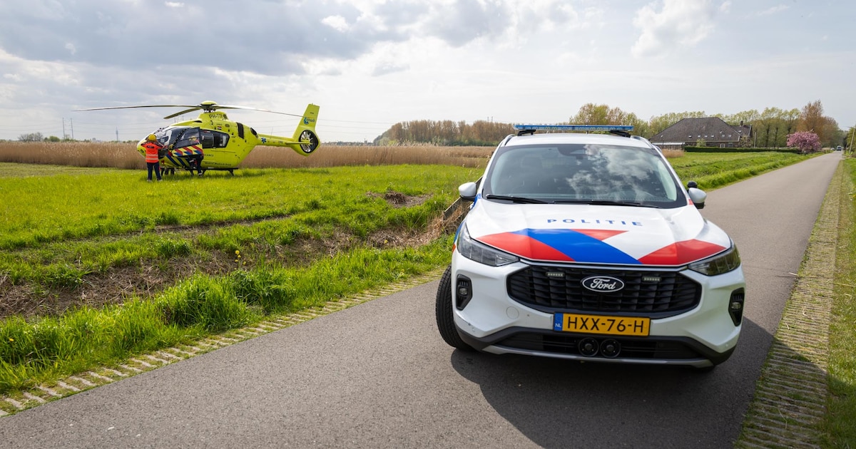 Wielrenner zwaargewond na val op de Noorderweg in Spaarndam