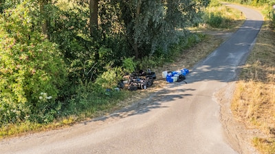Politie bevestigt: tientallen gedumpte jerrycans zitten vol met drugsafval
