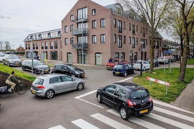 Allemaal met het pontje om werk aan A2 te omzeilen? ‘Wij zijn niet de oplossing, wij verkopen onthaa