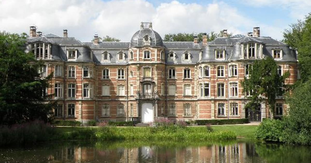 Wat wordt de toekomst van kasteel Ravenhof? Gemeenteraad buigt zich over nieuwe oproep voor herbeste
