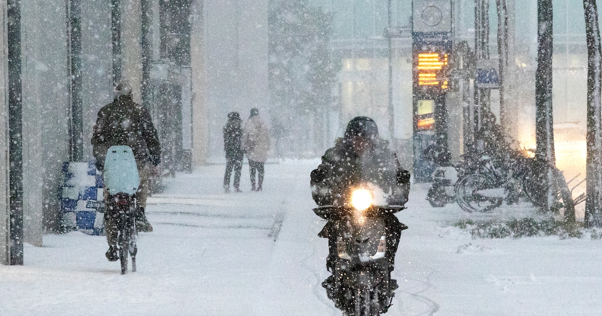 Gemeentehuis Waadhoeke vrijdag dicht door winterweer