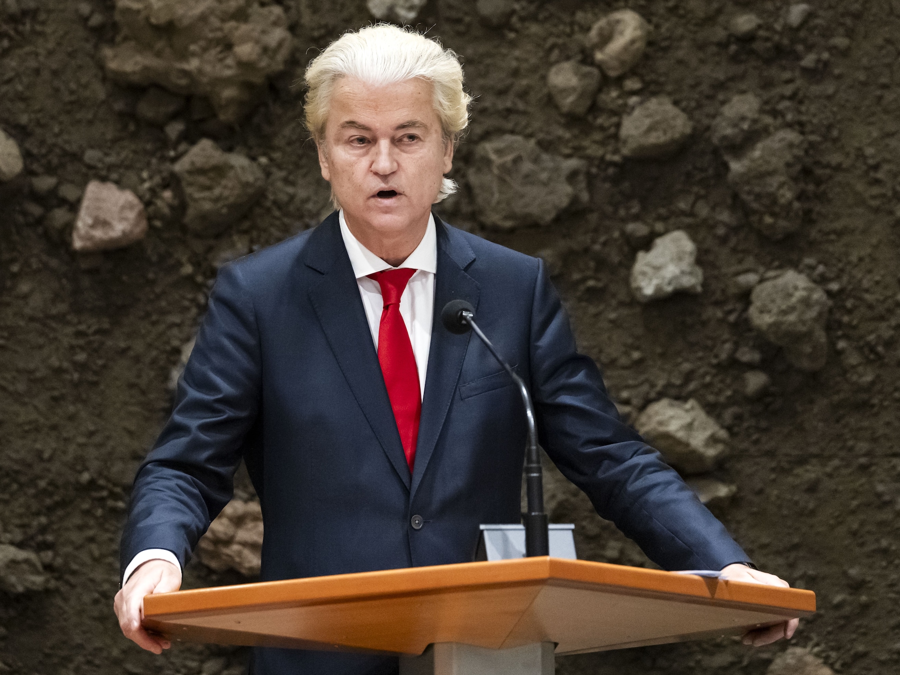 Opvallende move: PVV-leider Geert Wilders wordt vervangend voorzitter Tweede Kamer