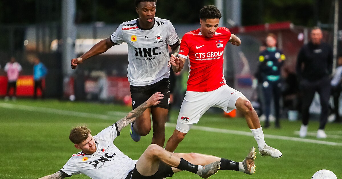 Jong AZ slaat in slotfase toe tegen Excelsior: puntenrecord ver uit zicht, periodetitel wel bijna bi