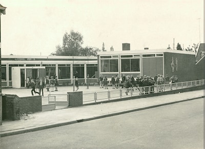 Nutsschool viert eeuwfeest; er komt een reünie en jubileumboek