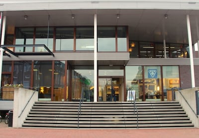 Beatrice en Vera van der Poel brengen ABBA naar Tiliander in Oisterwijk