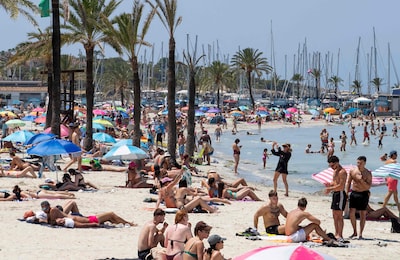 Nederlanders boeken massaal last minute: zo bespaar je tot 445 euro per persoon op je vakantie