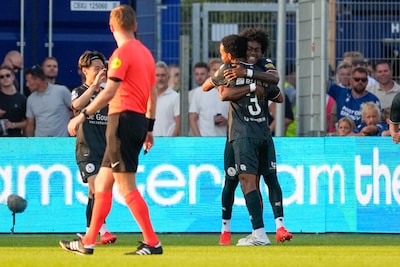 Sparta grijpt vroege voorsprong tegen Telstar na klutsgoal Young