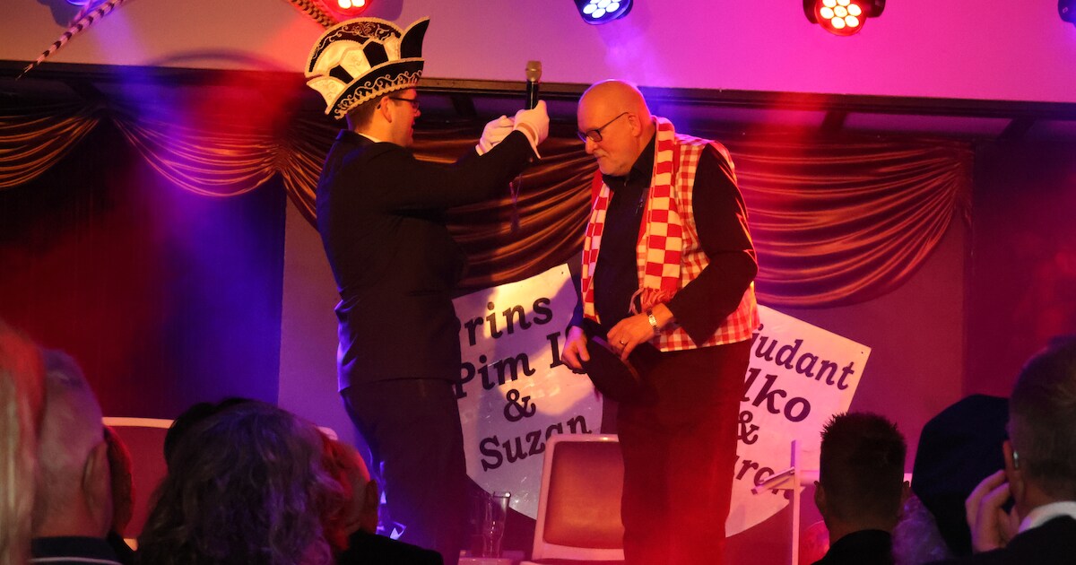 Ad van Ras uit Odiliapeel gehuldigd als Ere Schaopenwaeser van 2025