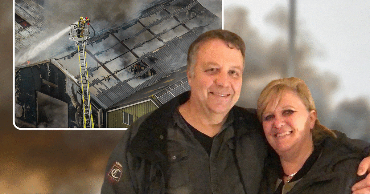 Terwijl vuurzee om zich heen grijpt, duwt Marco boot van 2800 kilo uit loods: ‘Het was een inferno’