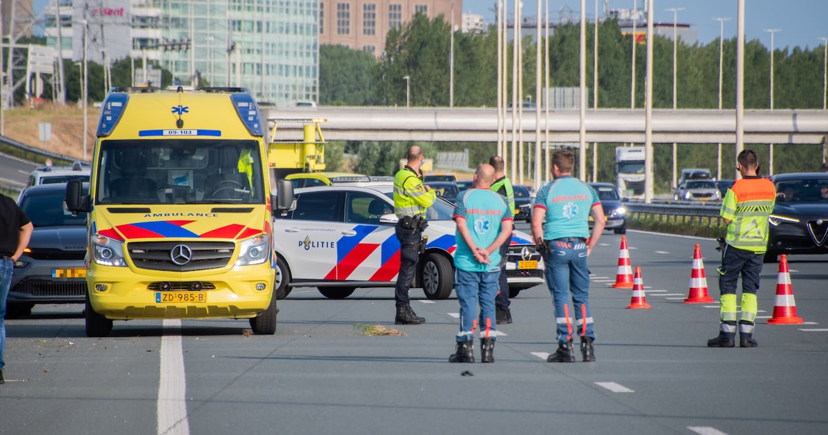 Motorrijder overleden na botsing met auto op A2 ter hoogte van Utrecht