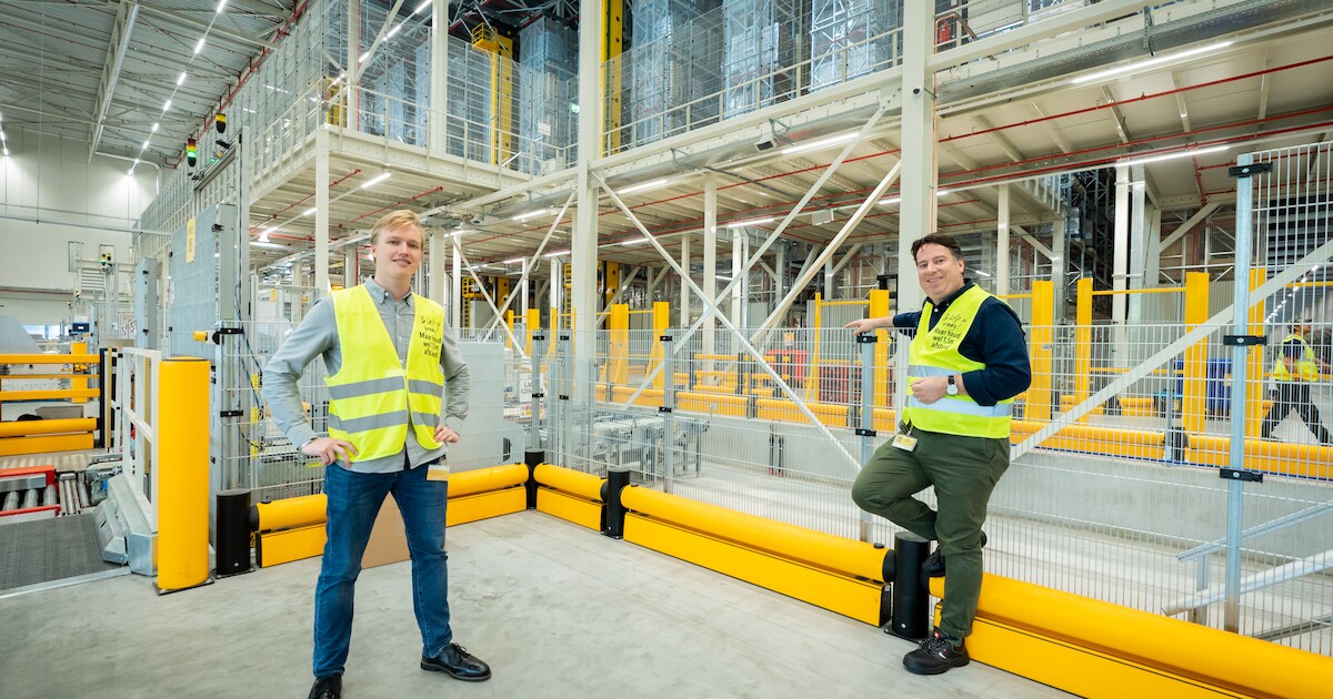 Hoe robots het werk doen in het gigantische, gloednieuwe distributiecentrum van Jumbo