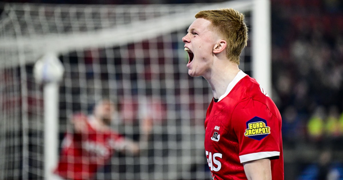 LIVE Conference League | Kees Smit keert terug in basis voor duel met club voormalig Feyenoord-coach