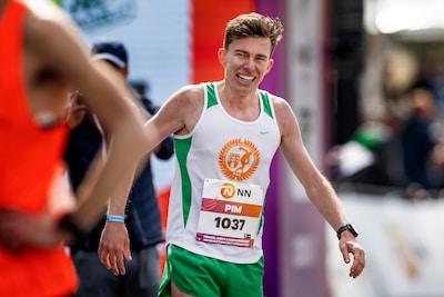 Pim Bijl kroont zich tot Nederlands kampioen korte trail: ‘Zaak om niet op mijn bek te gaan’