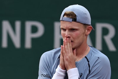 Jesper de Jong beleeft droomstart in jacht op kwartfinaleplaats tegen nummer 3 van de wereld