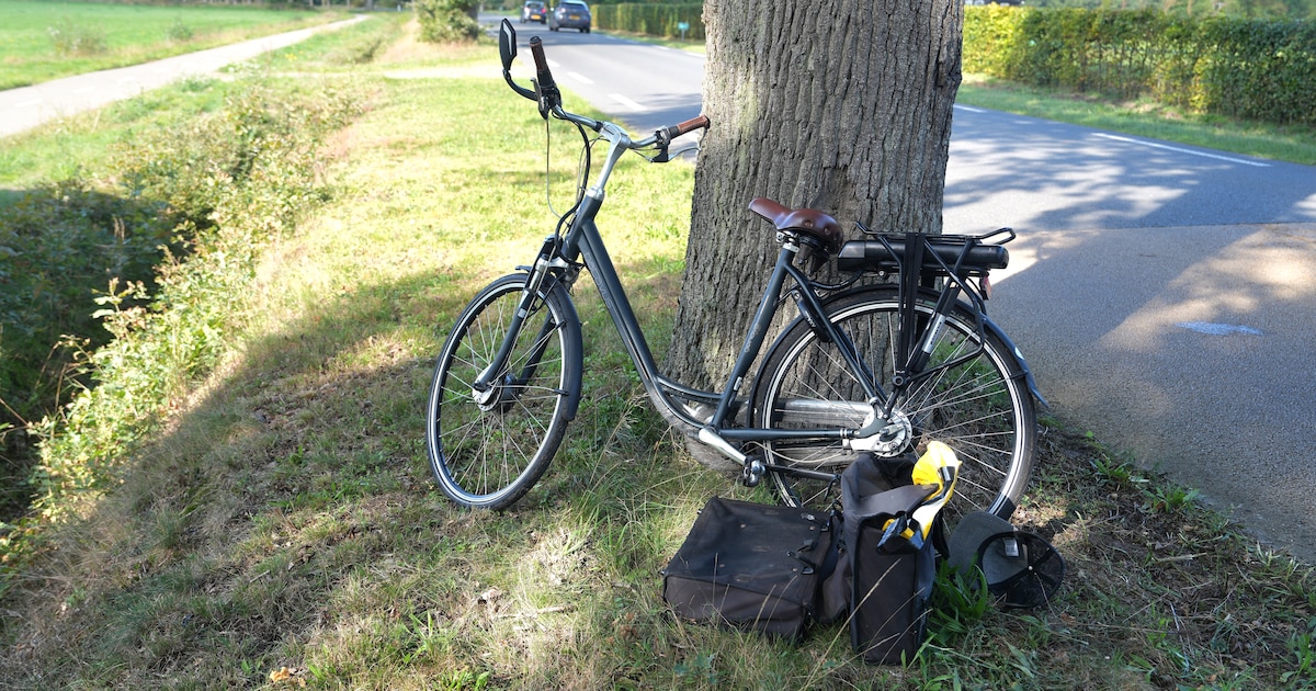 Fietser en automobilist met elkaar in botsing op kruising in Diever