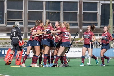 Hockeysters Klein Zwitserland op de weg terug na twee degradaties: ‘Over vijf jaar weer in de hoofdk