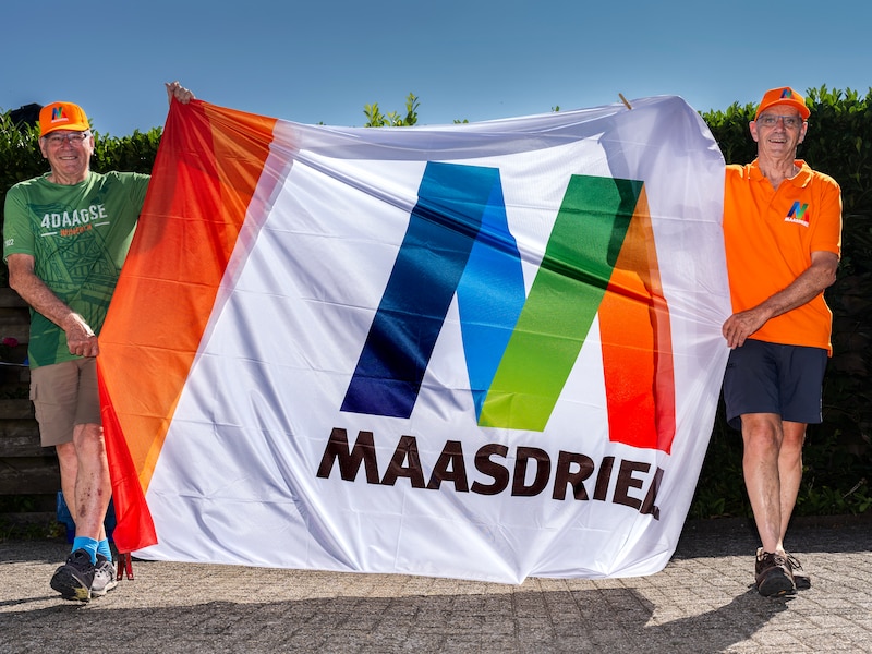 Broers Tommie (64) en Gerard (79) promoten Maasdriel in de Vierdaagse: &lsquo;De stof van het shirt is wel wat dik&rsquo;