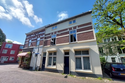 Fundaparel: woning in het oude pand van de eerste Albert Heijn van Arnhem
